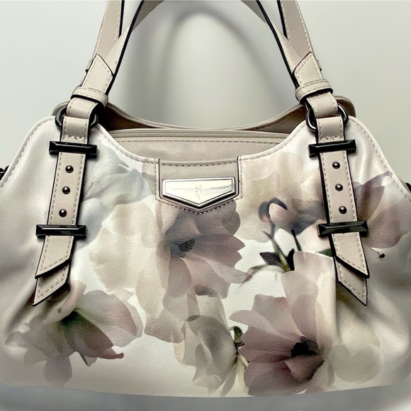 Simply Vera Vera Wang | Buena Satchel - Picture 8 of 13